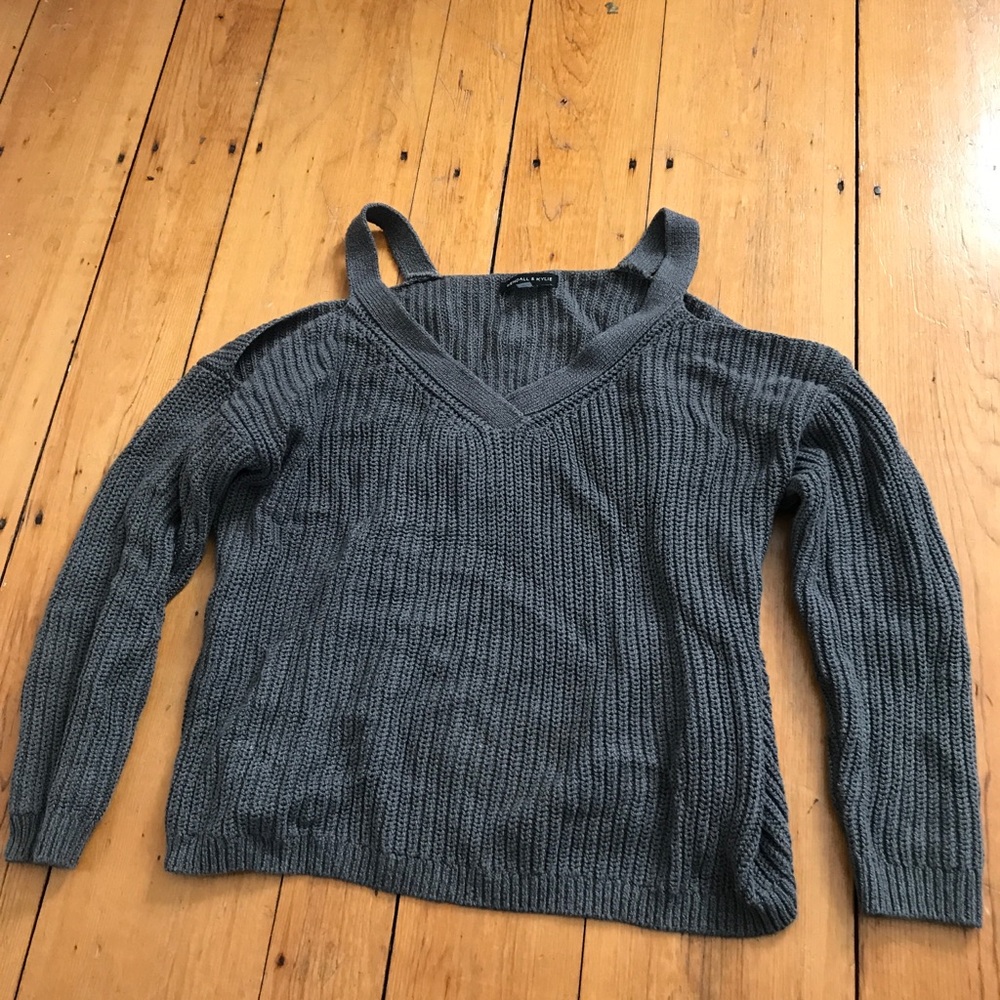 Packing cold shoulder sweater